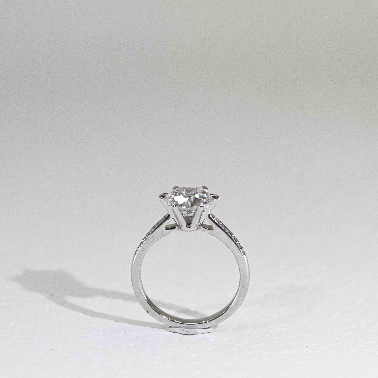 現貨 2.08ct 圓形培育鑽石戒指（附 IGI 證書）｜JUDITH 配漸幼鋪鑽戒圈（鉑金 PT950）– TM3881S｜現貨款