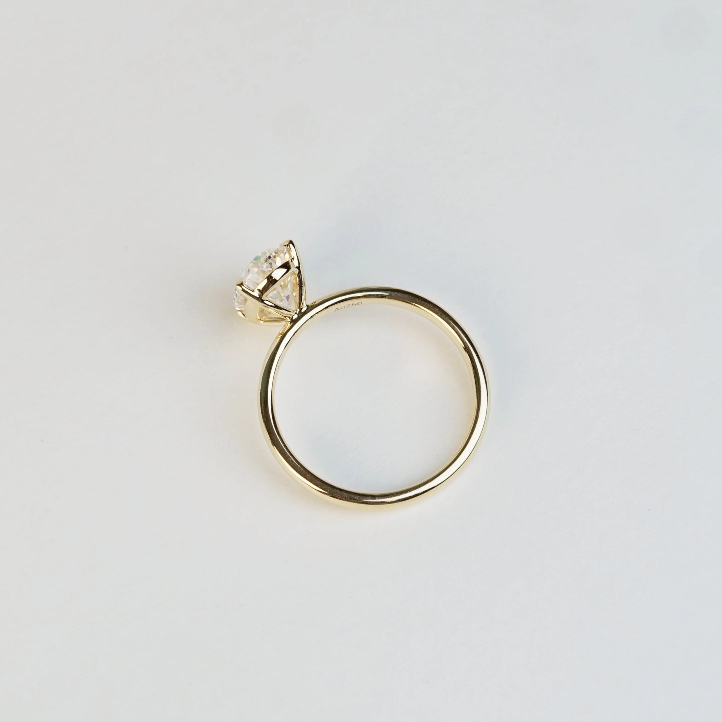 NAIJA - Lab-Grown Diamond / Gemstone Solitaire Ring Setting (18K Gold / Platinum) -TMO1012N