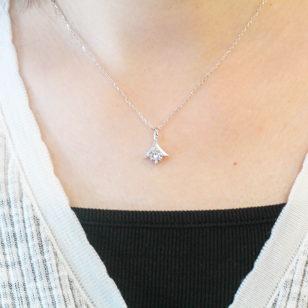18K Gold Lab-Grown Diamond Pendant Setting | Pavé Accent Drop-Set Solitaire Design | TMP0801
