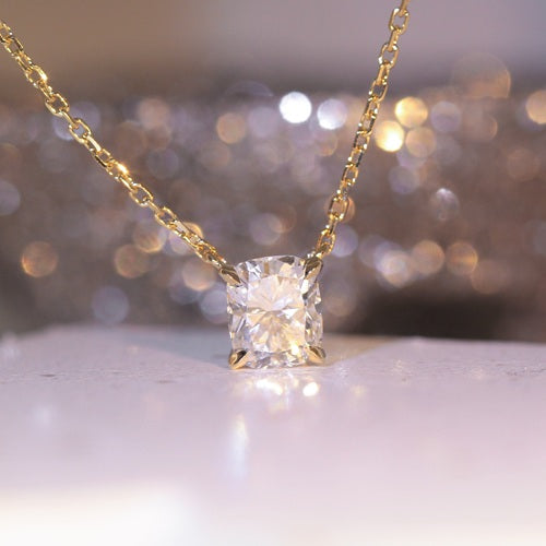 18K金墊形單粒培育鑽石頸鏈  <總數 0.20ct - 1.50ct+>