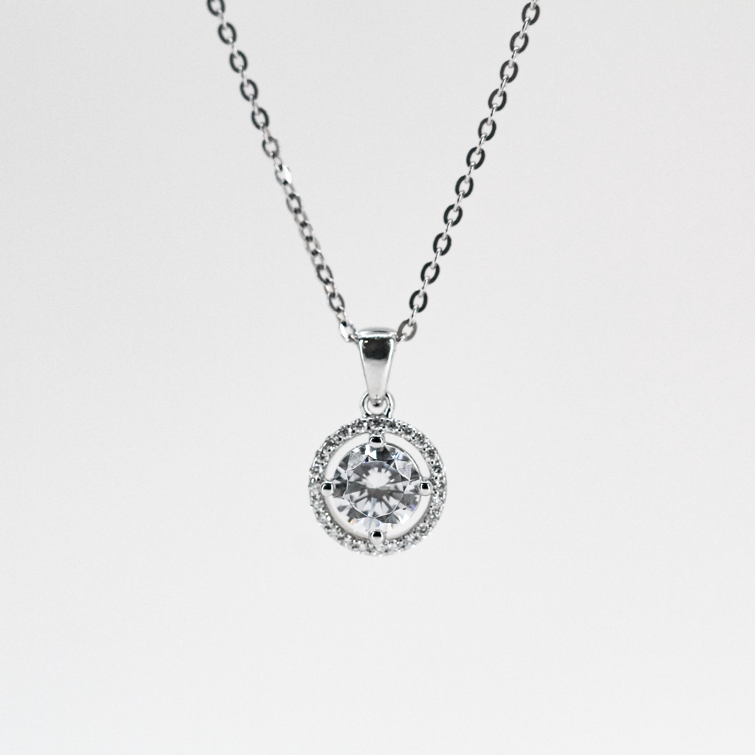 18K Gold Lab-Grown Diamond Halo Pendant | Pavé Circle Design | TMPB0421