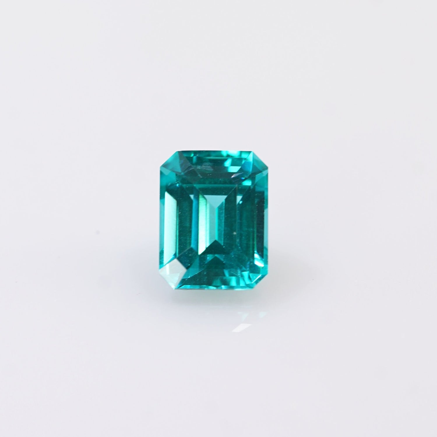 4.66cts 現貨培育帕拉伊巴石榴石 - 祖母綠形