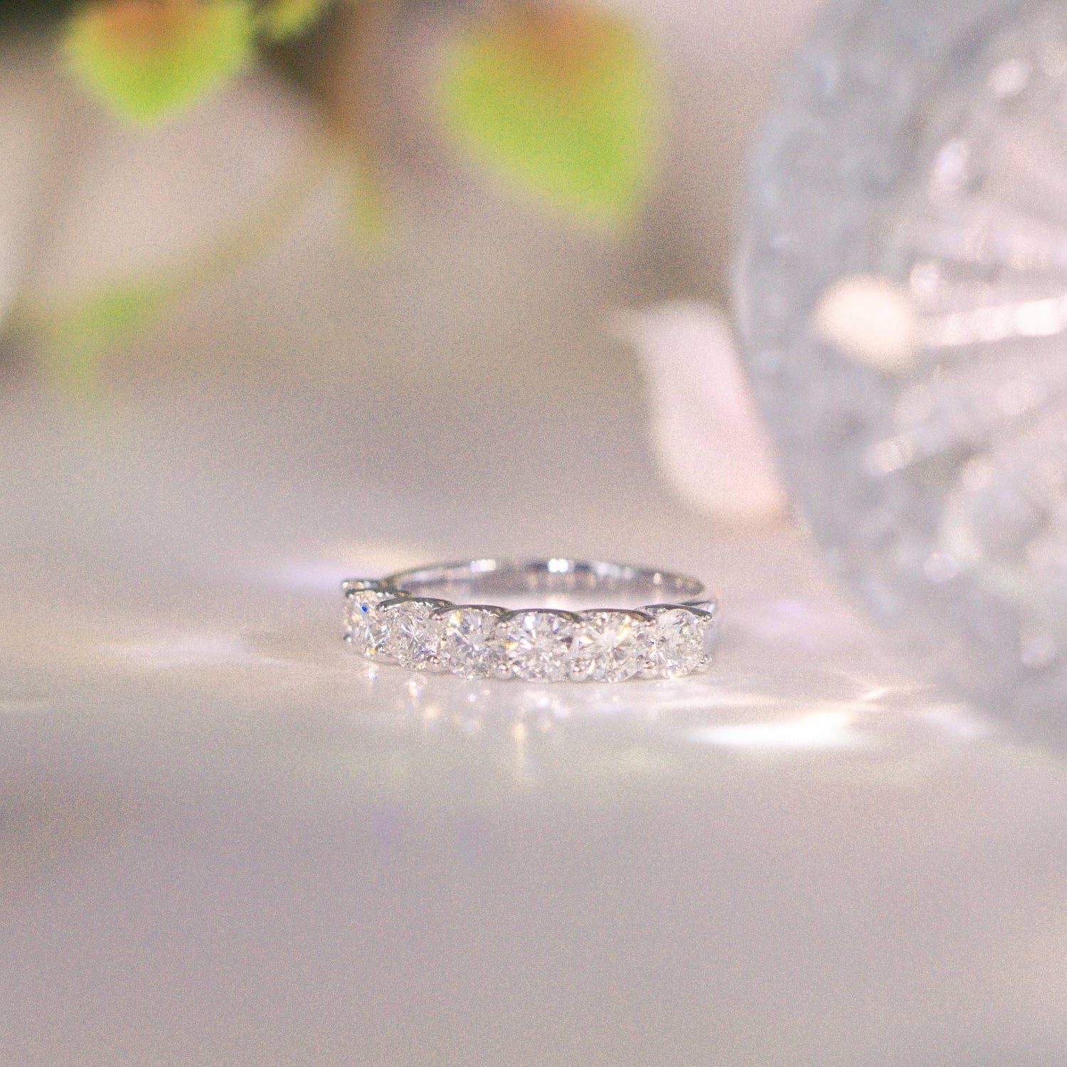 現貨 18K白金 1.72ct 圓形培育鑽石 半圈鑽戒（每顆 0.25ct）｜U 形爪