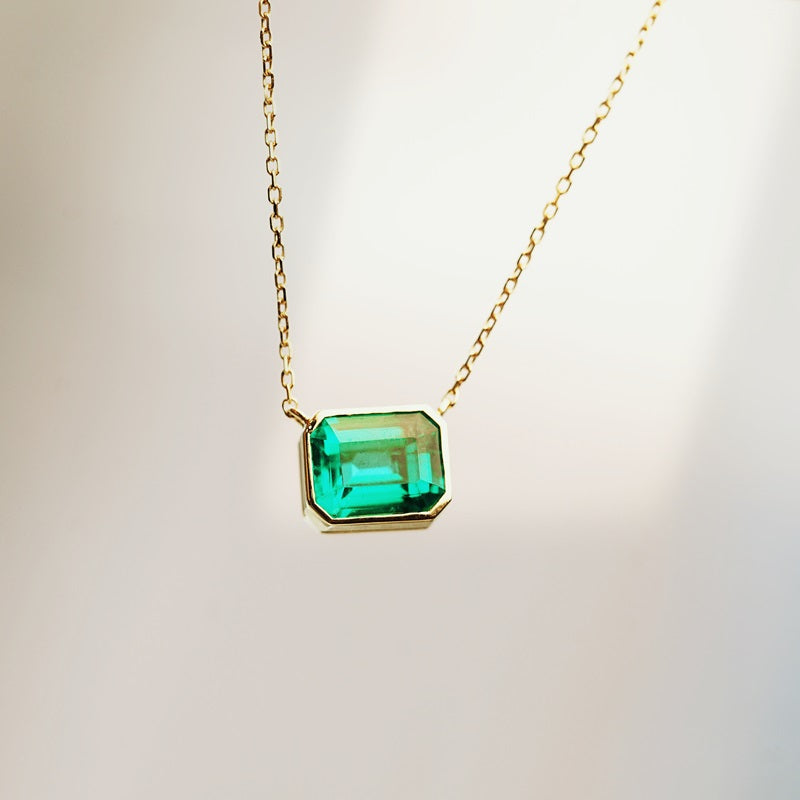 2.24cts祖母綠形培育綠寶石頸鏈(18K黃金) 現貨