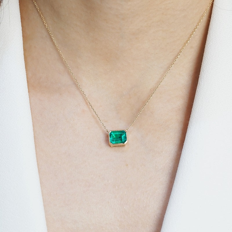 2.24cts祖母綠形培育綠寶石頸鏈(18K黃金) 現貨