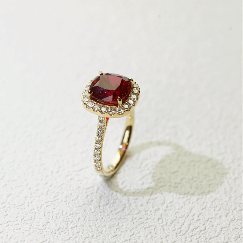 4.20ct 墊形培育紅寶石戒指（附 IGI 證書）｜光環鑲嵌款式（18K黃金）｜現貨款