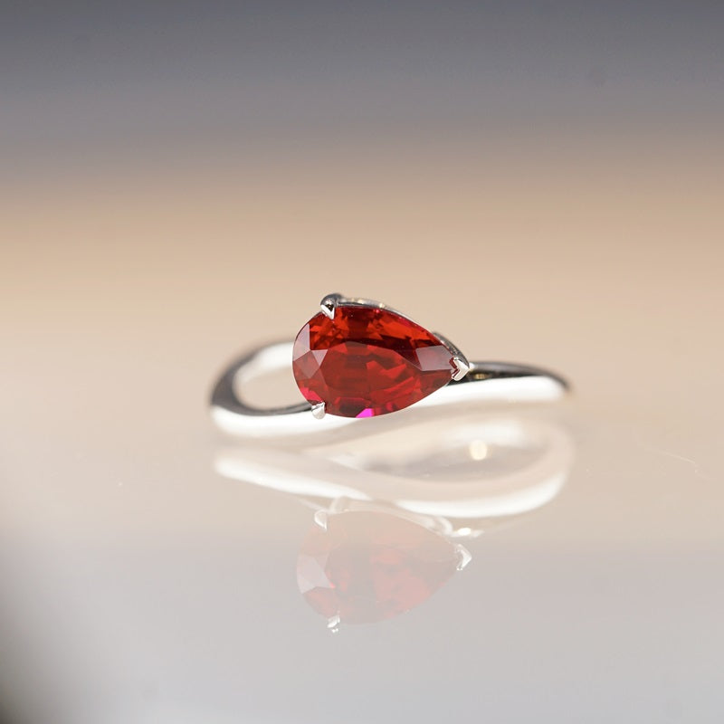 2.00ct梨形培育紅寶石戒指(鉑金PT950) 現貨