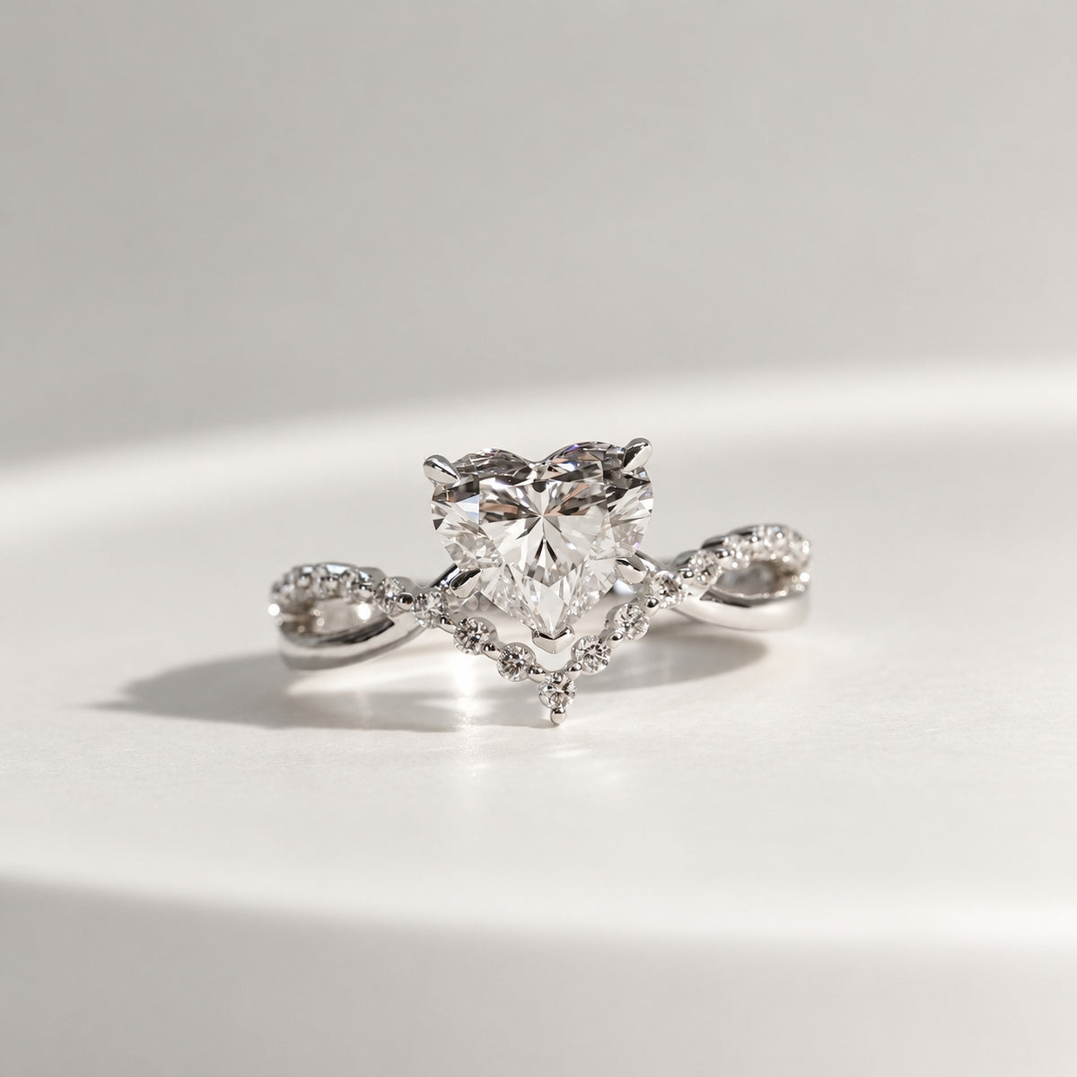 1.57ct 心形培育鑽石戒指 - PT950（附 IGI 證書）｜V形鋪鑽戒圈｜PRINCESS - TM0305HT｜現貨款