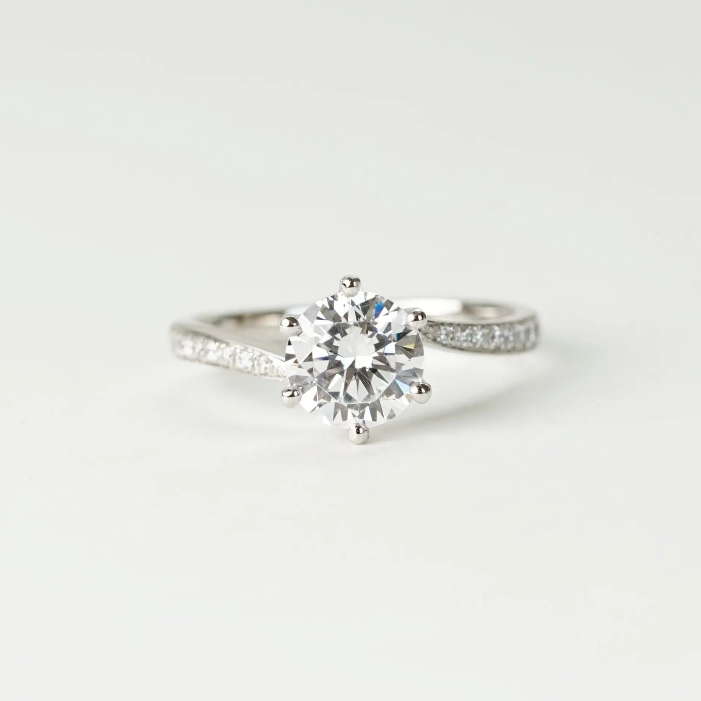 HARPER - Lab-Grown Diamond / Gemstone Ring Setting | Twisted Pavé Band (18K Gold / PT950) - TM3025