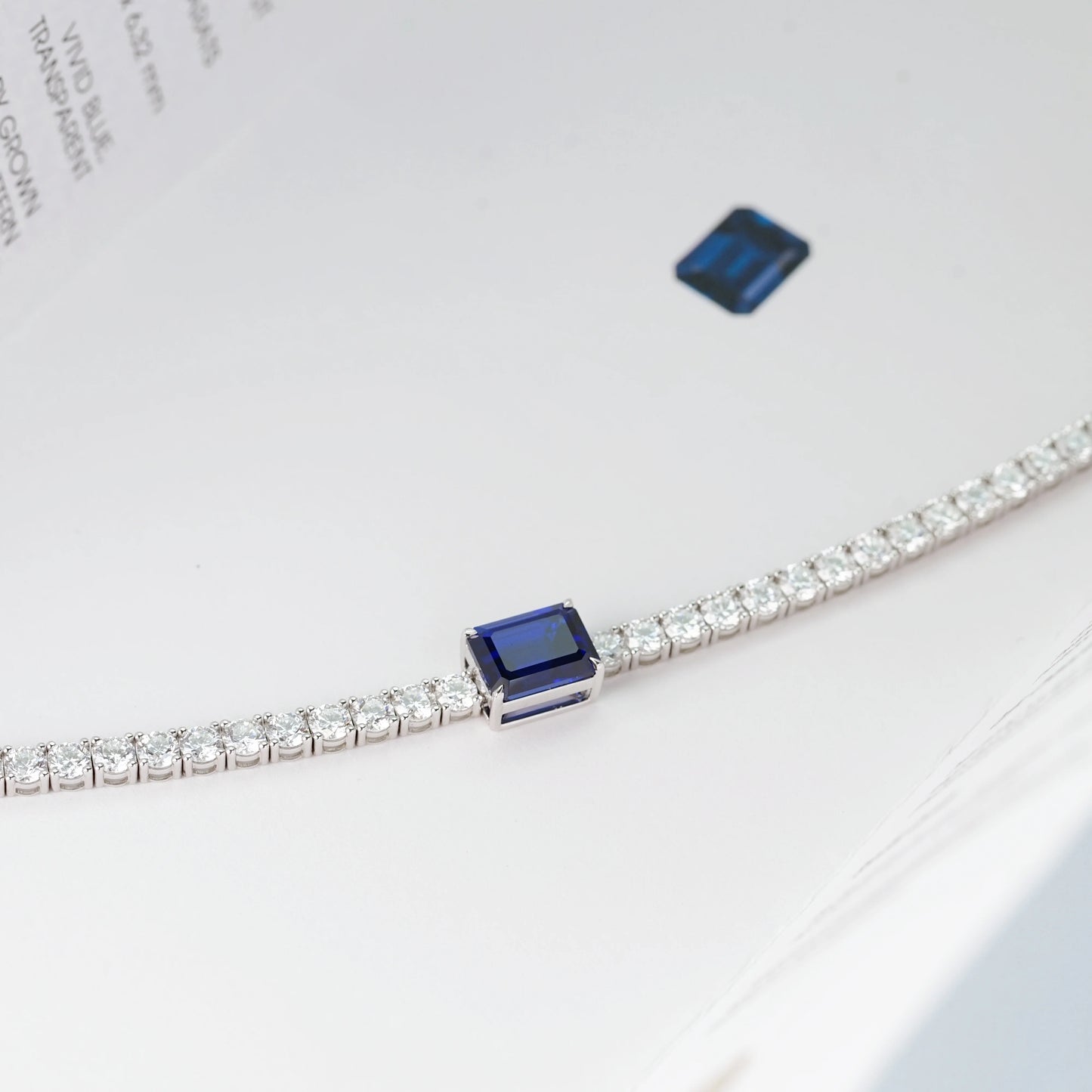 5.41ct 祖母綠形培育藍寶石手鏈（附 IGI 證書）｜配 8.074ct 培育鑽石網球手鏈｜現貨款