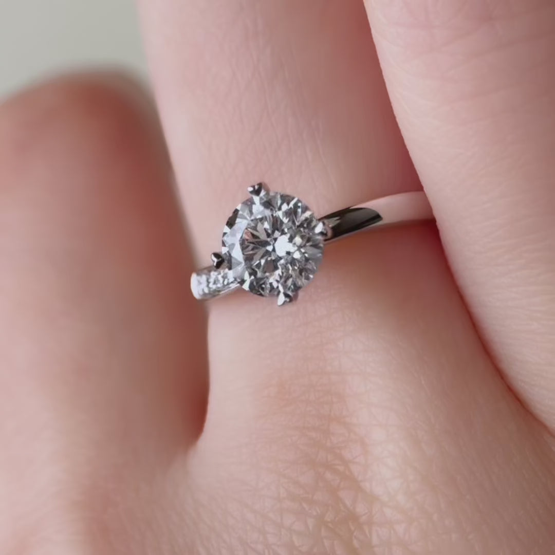 ARES - Heart-Shaped Lab-Grown Diamond Ring Setting | Single-Sided Pavé Twisted Band (18K Gold/ PT950) - TM0209
