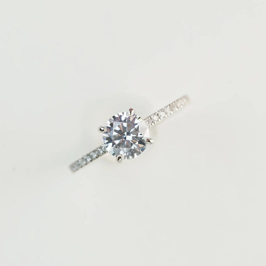 CLEO 培育鑽石戒指托｜直線密釘鑲鑽戒圈配鑲鑽底托（18K 金／鉑金）– TM0256