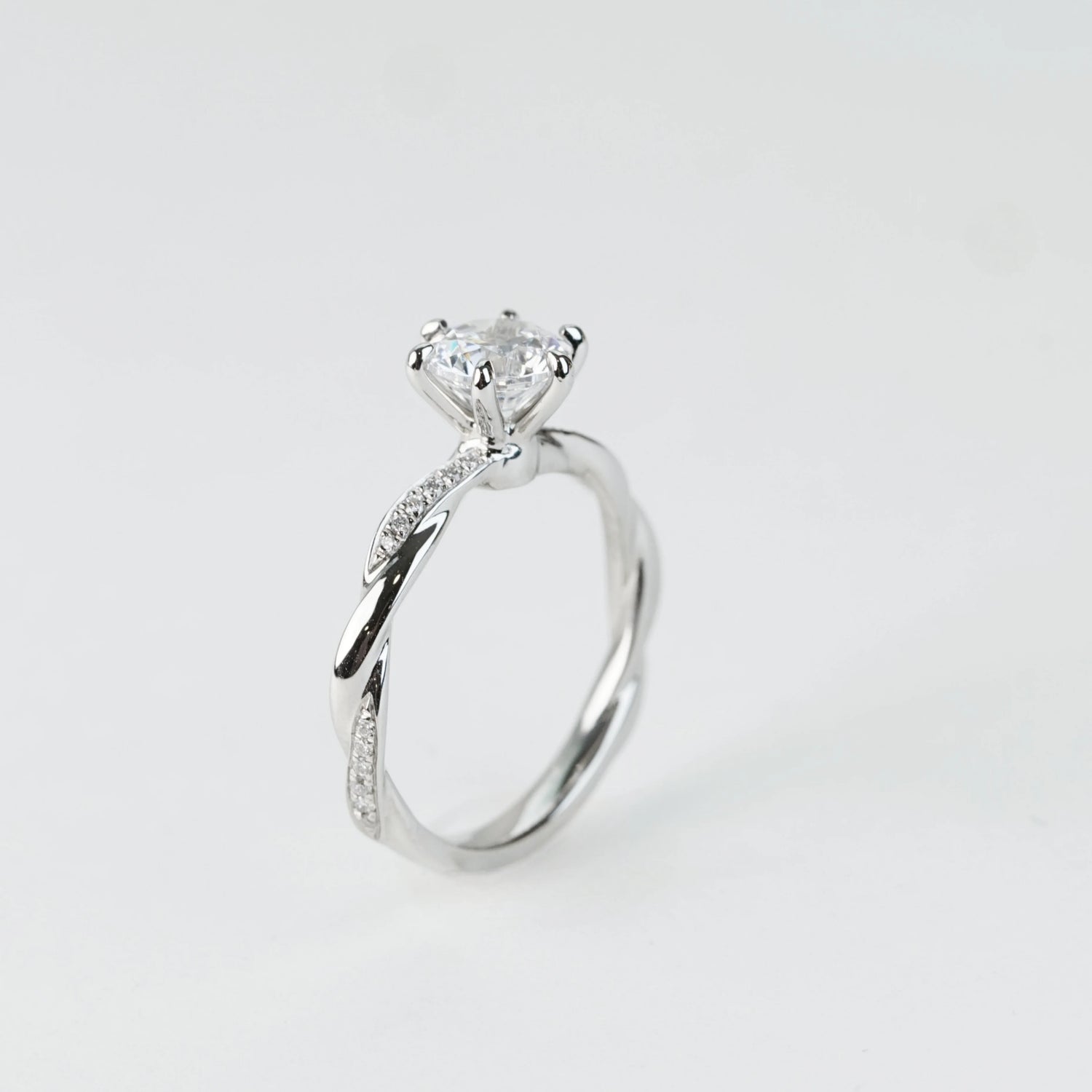 GISELLE - Lab-Grown Diamond / Gemstone Ring Setting | 6-prongs Crossover Pavé Band (18K Gold / Platinum) - TM0336