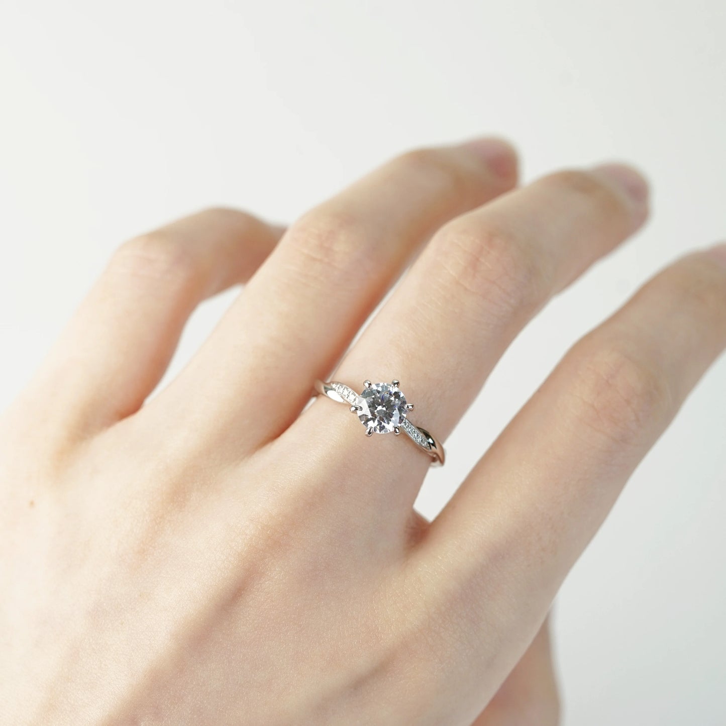 GISELLE - Lab-Grown Diamond / Gemstone Ring Setting | 6-prongs Crossover Pavé Band (18K Gold / Platinum) - TM0336