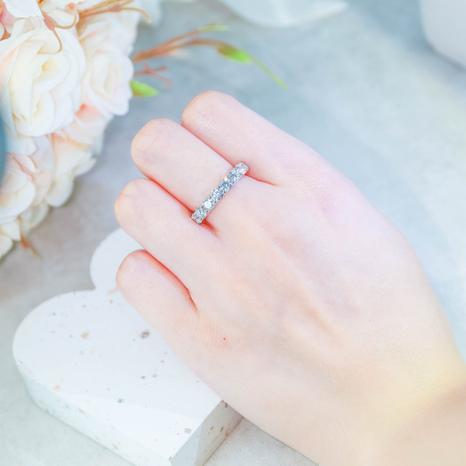 18K金圓形培育鑽石全圈線戒 | D-E / VVS | U形爪 <2.0ct - 10.0ct+>