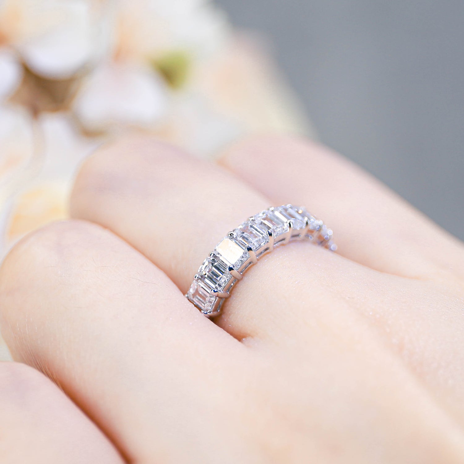 18K金祖母綠形培育鑽石半圈線戒 | D-F / VVS-VS | <0.7ct - 5.5ct+>
