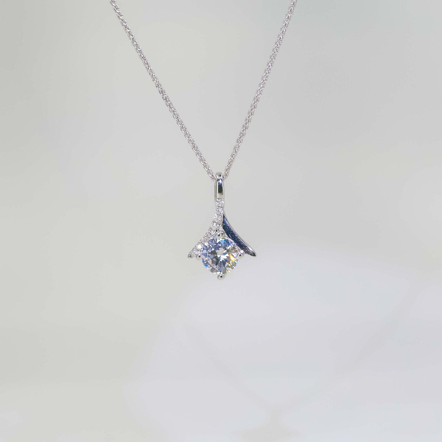 18K Gold Lab-Grown Diamond Pendant Setting | Pavé Accent Drop-Set Solitaire Design | TMP0801